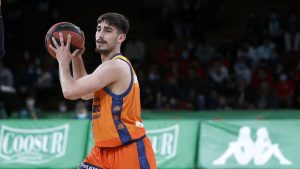 Valencia Basket busca acomodo para Guillem Ferrando ante la falta de minutos