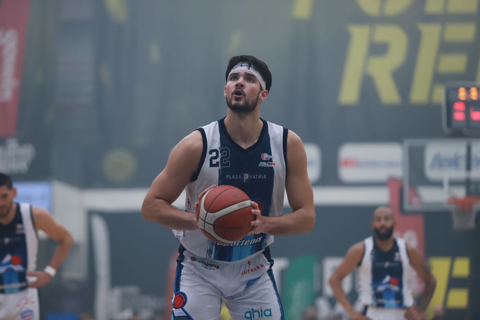 ¡Otro fichaje y despido en el Betis! Así queda la plantilla