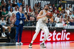 Las lesiones obligan a Fenerbahçe a darle un refuerzo a Jasikevicius