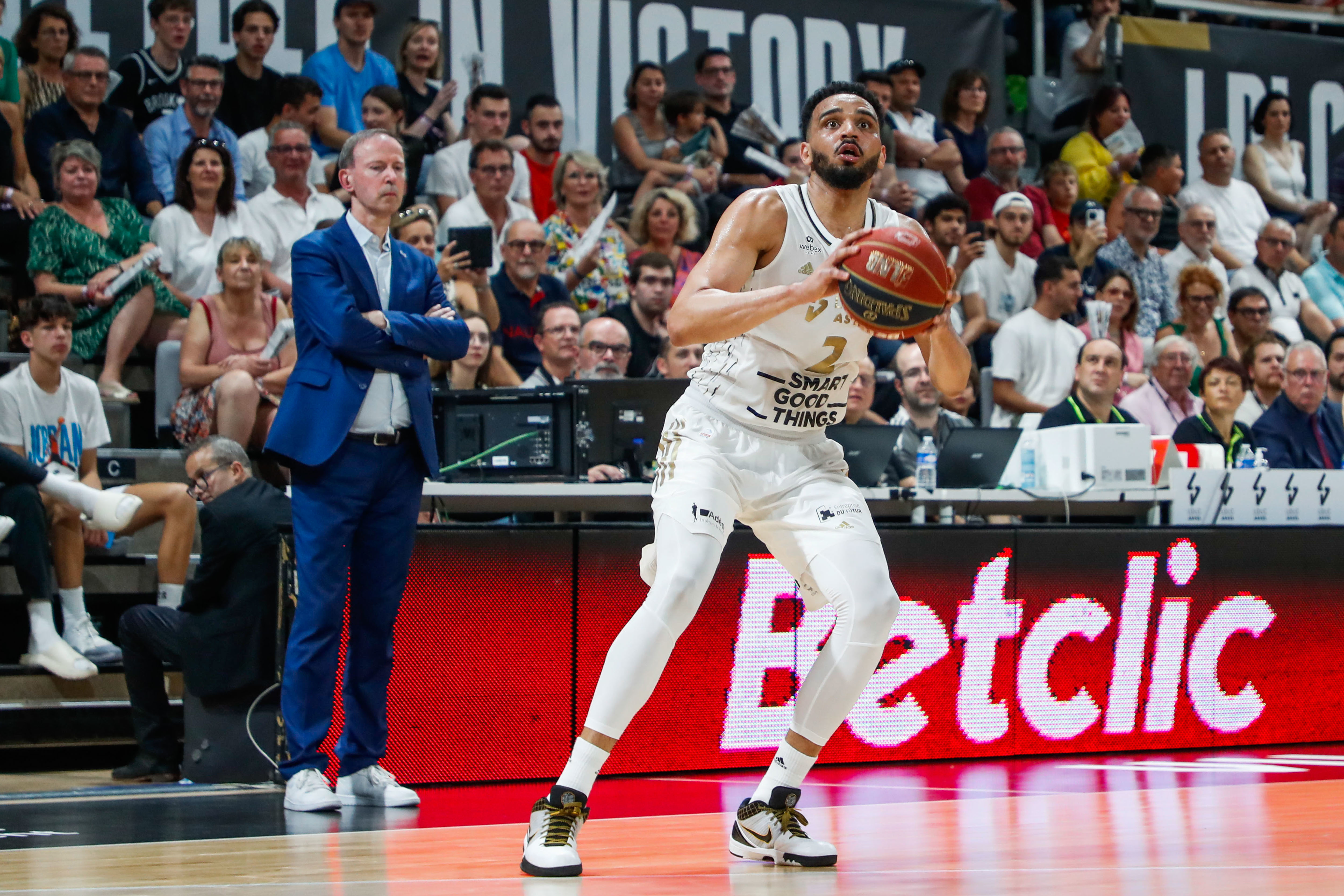 Las lesiones obligan a Fenerbahçe a darle un refuerzo a Jasikevicius