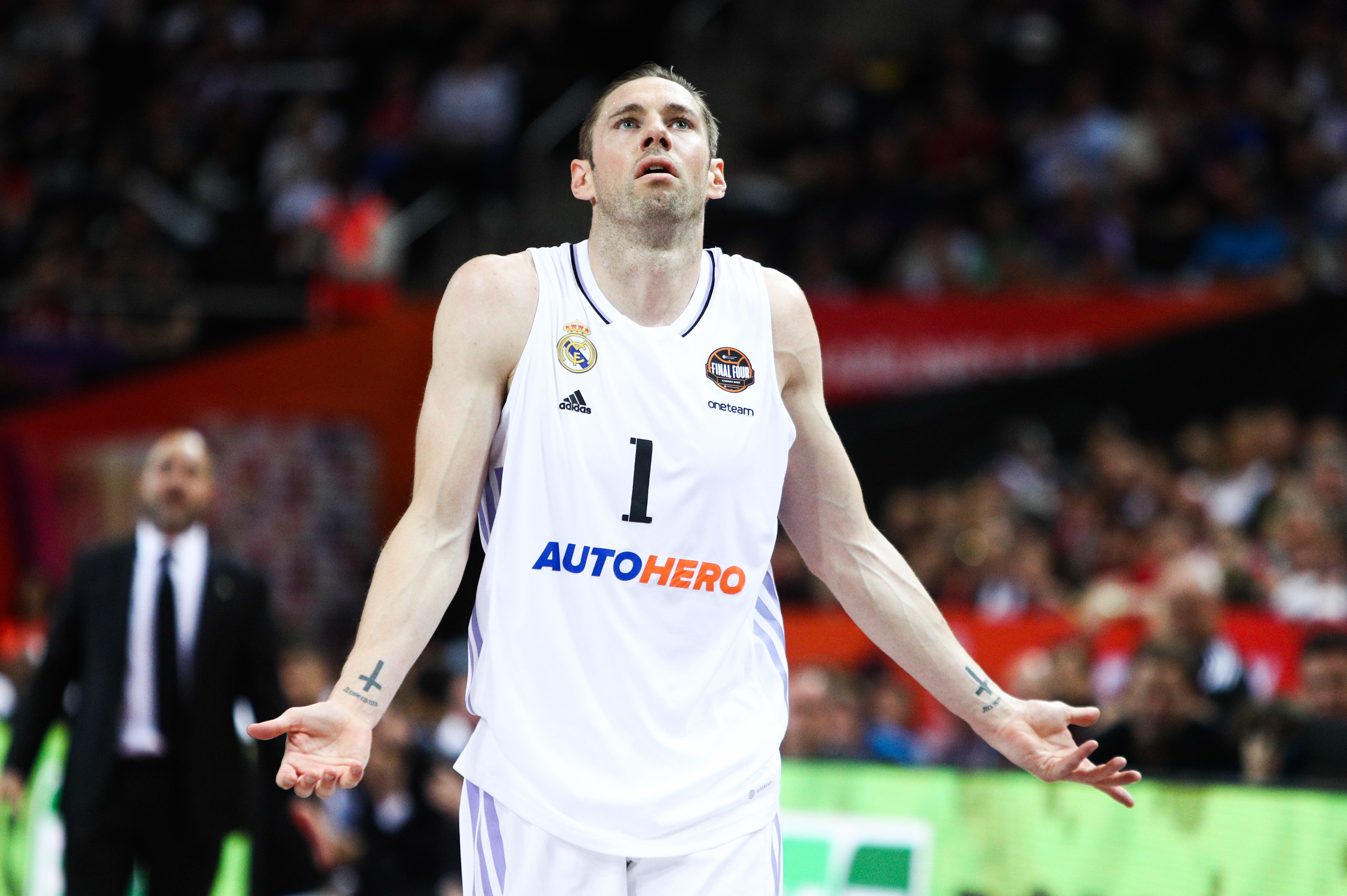 Desde 2017 en Madrid, ¿podría salir al final de temporada?