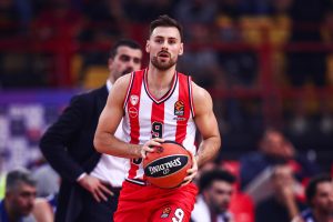 De Olympiacos a Promitheas. Baja en el equipo del Pireo