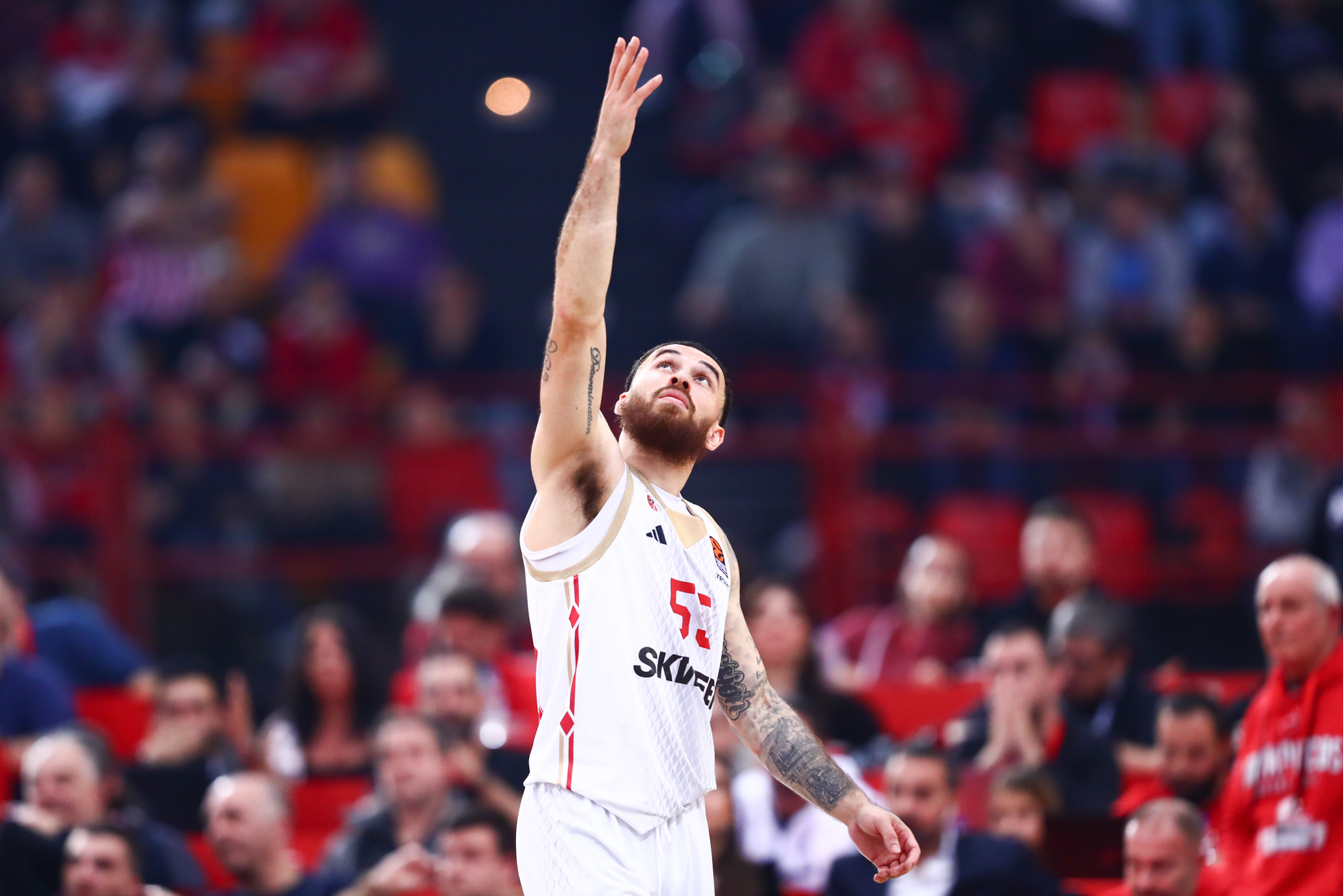 Mike James acaba contrato: “Grecia está en lo más alto de mi lista”