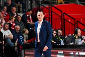 Roberto Íñiguez y un Spar Girona que crece en adversidad: “A veces te une”