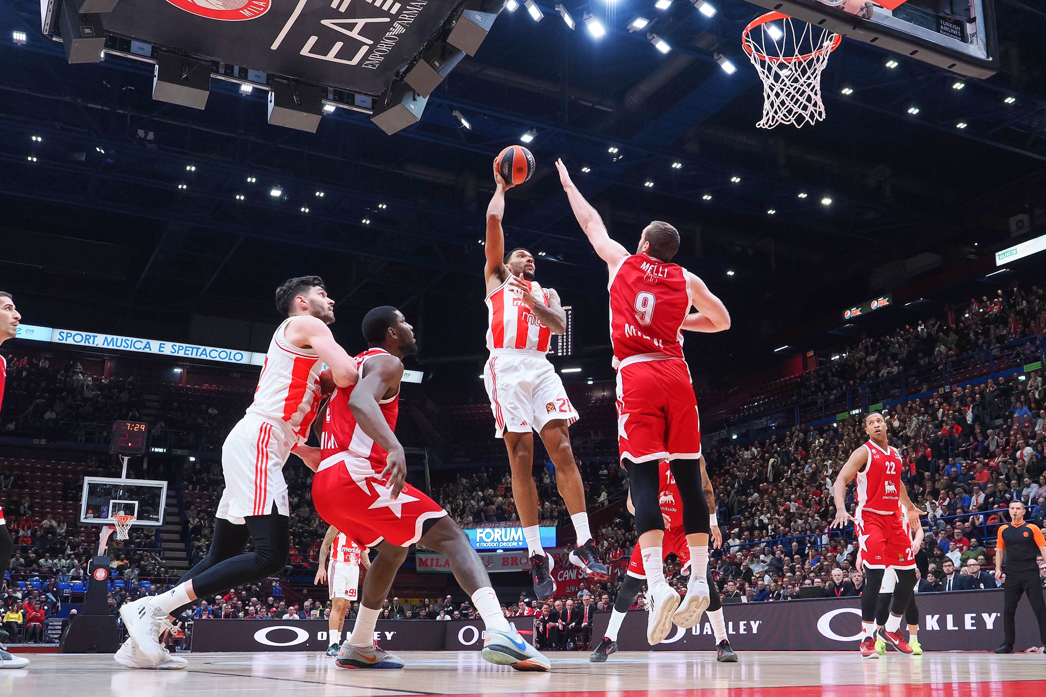 El colmo de la mala suerte en Euroliga: 3 lesiones en 3 jugadas