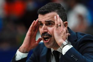 Otro entrenador Euroliga despedido y ya tiene sustituto