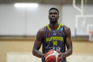 EBA: Douglas Kandulu (Alfindén) es el gran protagonista y se va hasta 55 de valoración