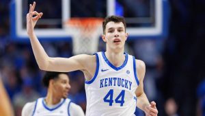 NCAA: Debuta Ivisic con Kentucky y lo hace a lo grande