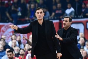 Bartzokas: “el presidente de un equipo rival me ataca constantemente en redes”