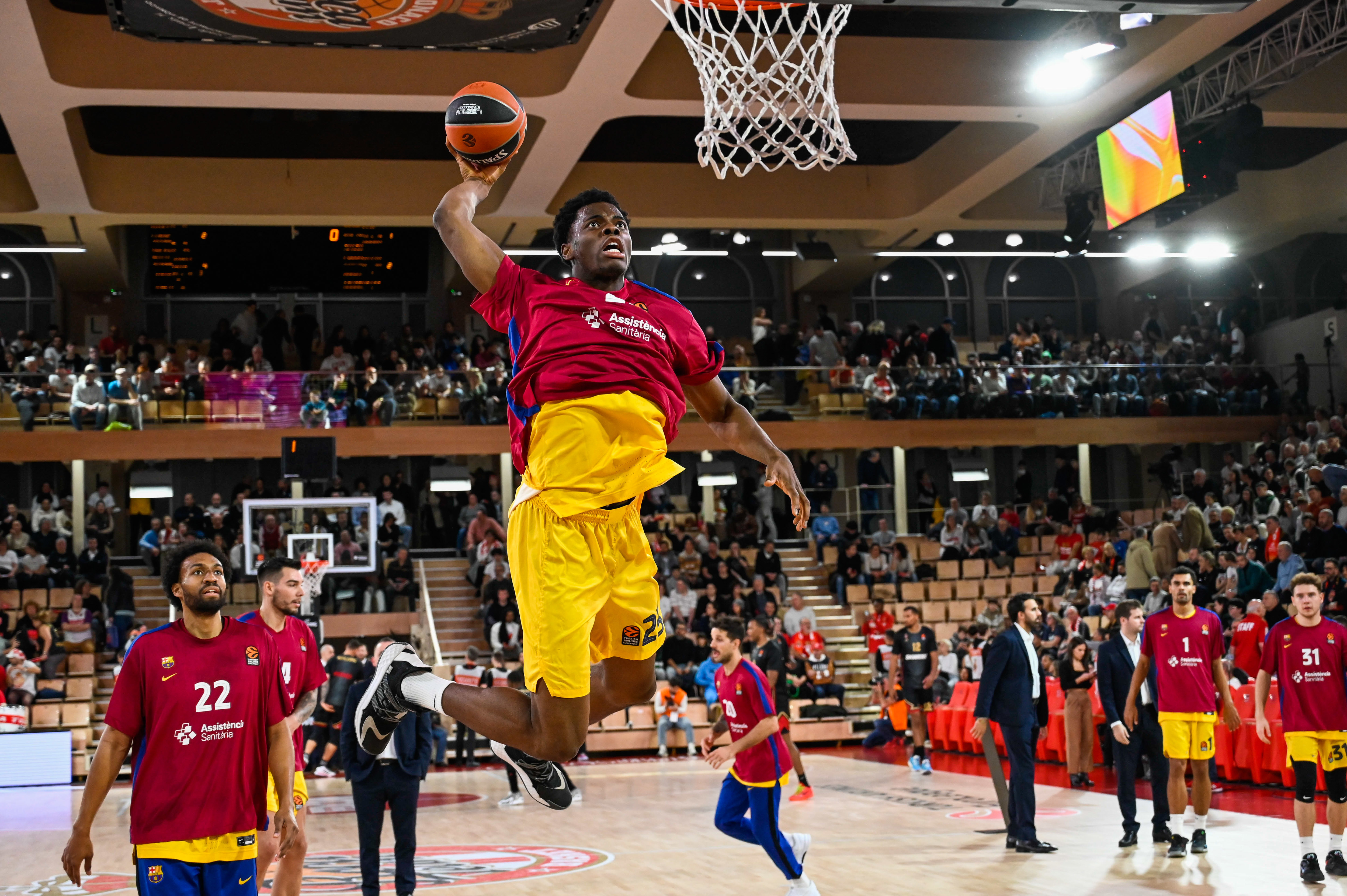 El GM de los Hornets se va hasta Barcelona para verle en directo