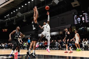 Valencia Basket se piensa mejor el fichaje de un pívot ex ACB en el final del mercado