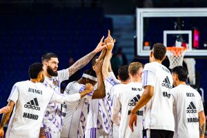 Real Madrid negocia otra renovación complicada. Hay novedades