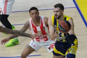 Estrella Roja quiere de vuelta a este jugador de Fenerbahçe