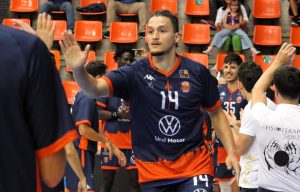 Rafael Munford cambia el Oro por Plata