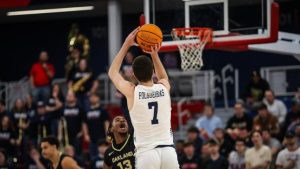 Step by step. Notable temporada del freshman Álvaro Folgueiras en NCAA