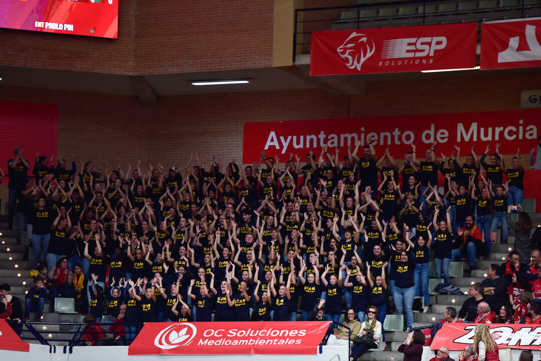 Lo que se vio en la grada del UCAM Murcia y que ha dividido a las redes