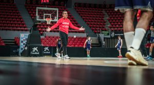 El elogio de Scariolo a una joven promesa del Unicaja: “Tiene la cabeza bien puesta”