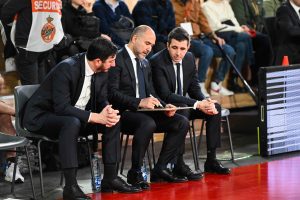 Chus Mateo: “Estoy feliz por la brillante primera parte de la temporada”