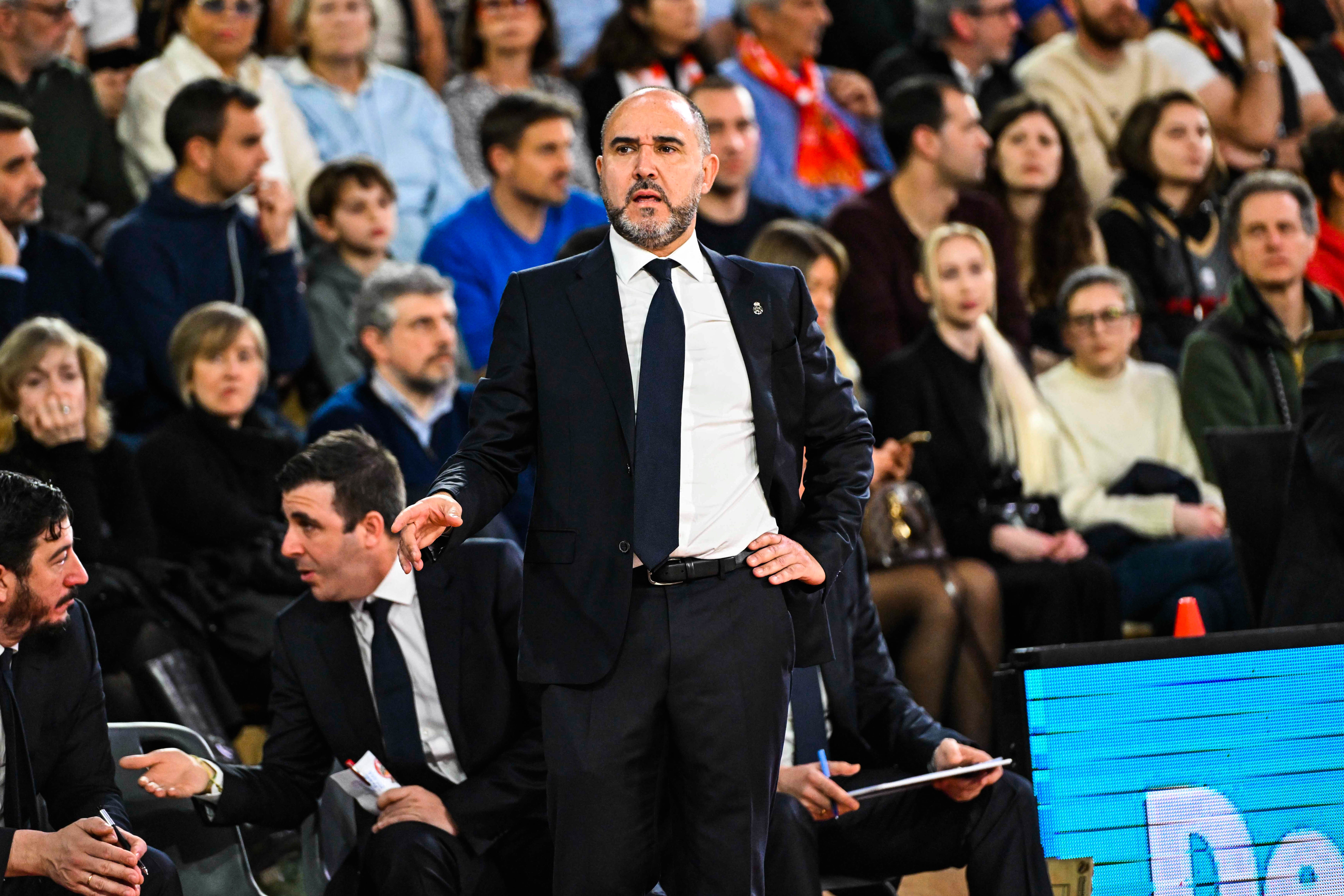 Chus Mateo avisa: “La derrota es como cuando tienes fiebre”