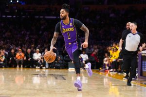 Resultados NBA hoy: D’Angelo Russell se disfraza de LeBron ante Giannis