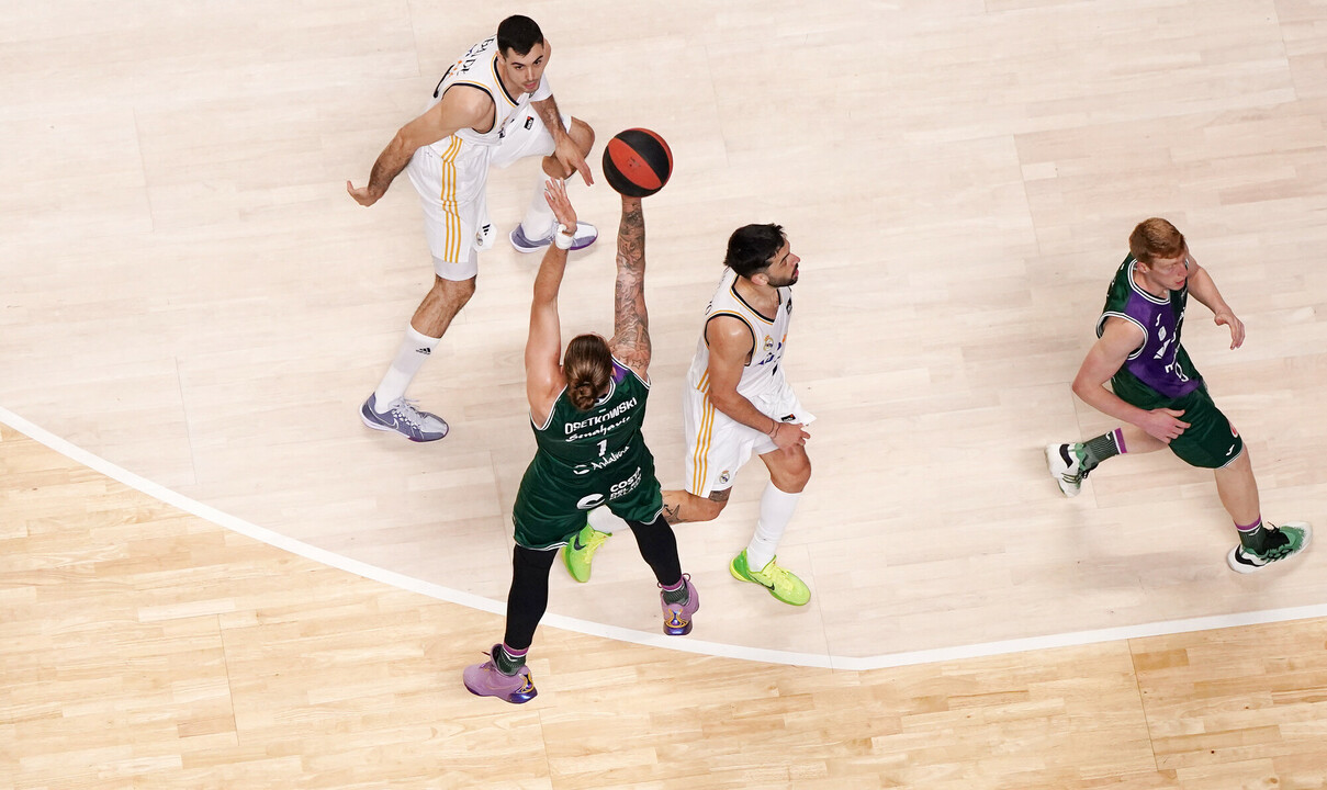 El jugador de Unicaja que alaba Chus Mateo: “No hemos sido capaces de pararlo”