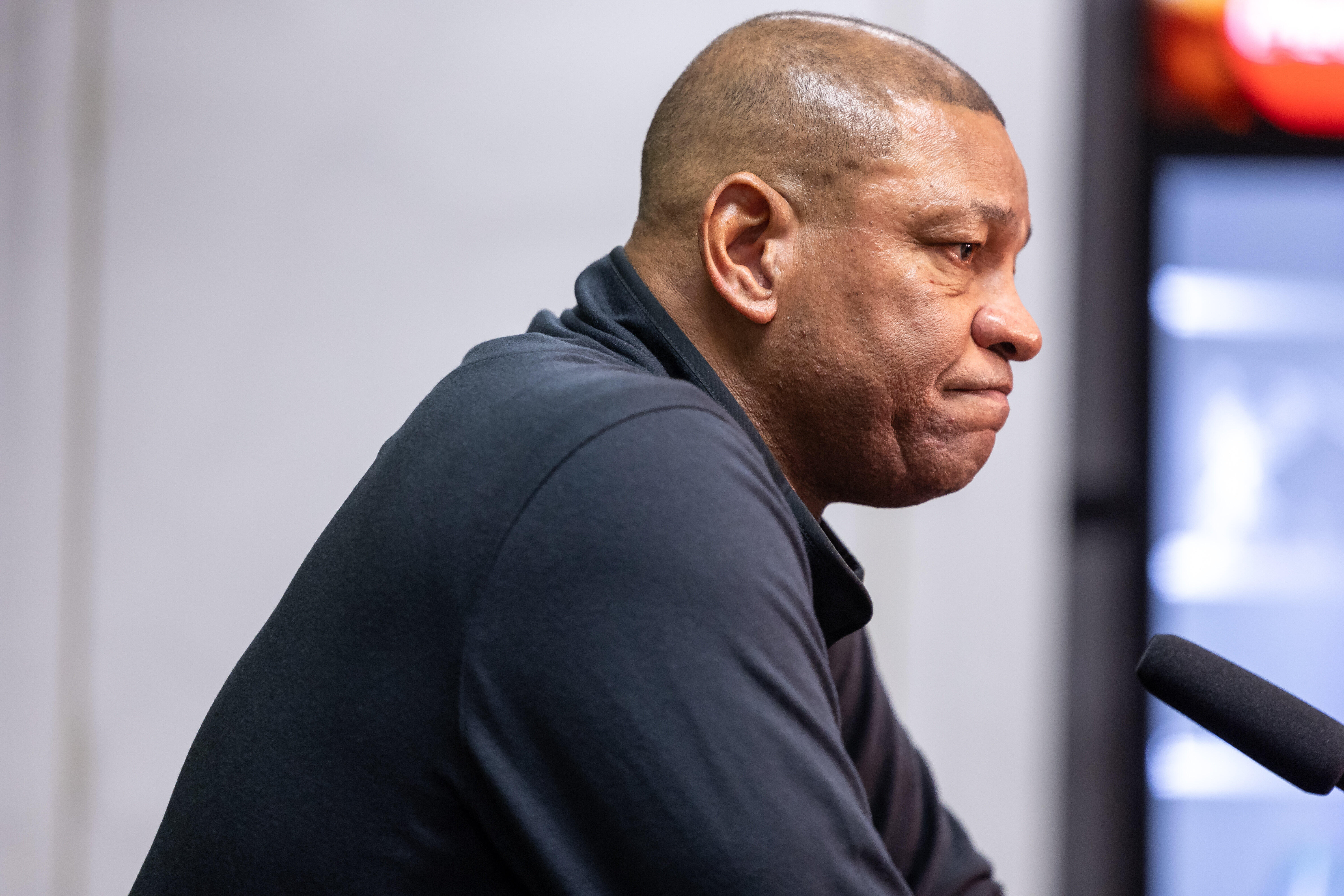 Doc Rivers convocó de urgencia a sus jugadores para una sesión de video
