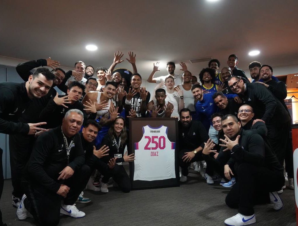 Big 3 de españoles en Canadá: Jordi Fernández, Víctor Lapeña y llega el tercero