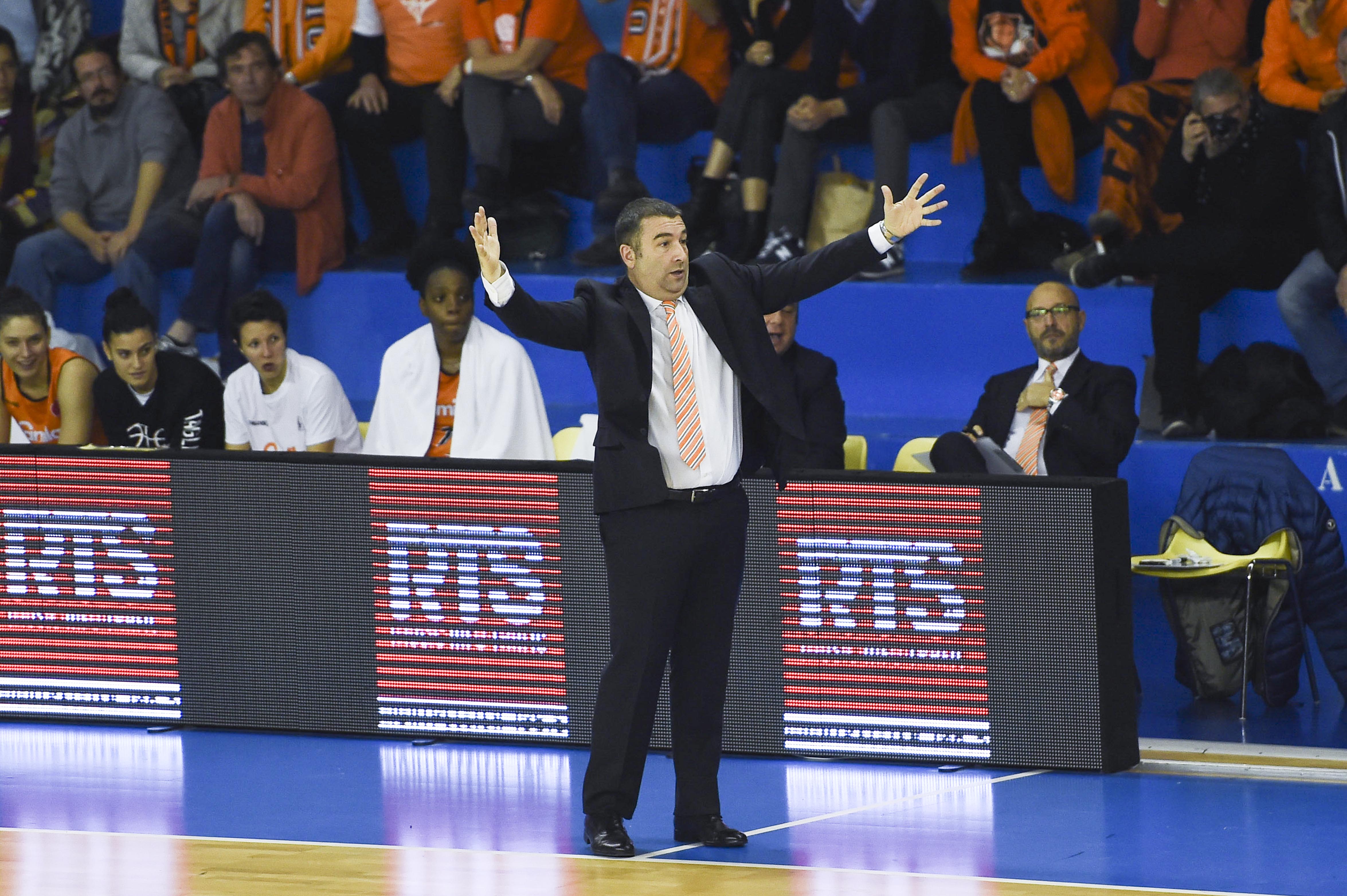 Miguel Méndez tiene una oportunidad en ASVEL