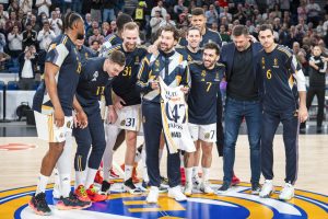 Una de las leyendas del Madrid garantiza la continuidad un año más