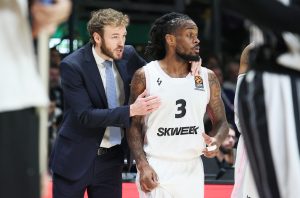Inesperada y continuista. Esta es la decisión para el banquillo de ASVEL
