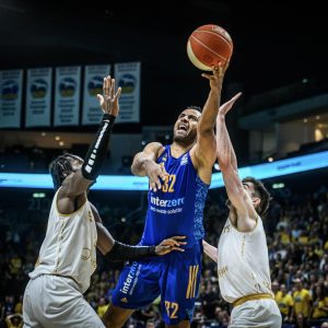 Caída inicial en semifinales y Pablo Laso avisa: “Las lesiones son oportunidad”