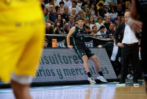 El Bilbao Basket se despide de un emblema: “Nos ha enseñado a levantarnos”