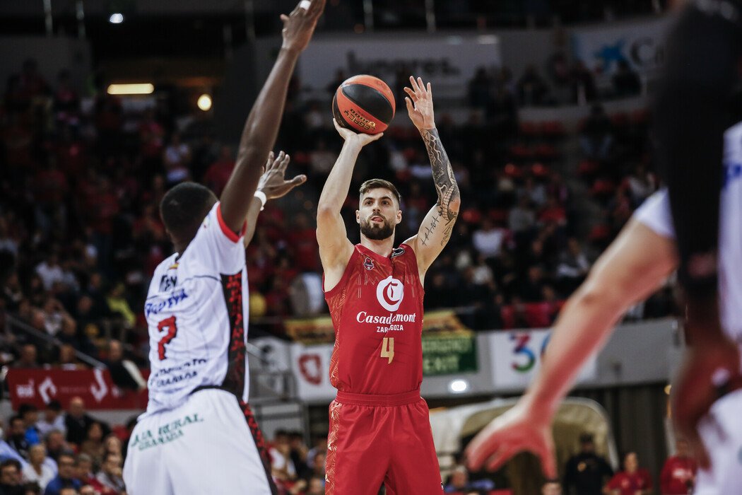 Gran Canaria hace oferta, pero el alero renueva hasta 2027 por Zaragoza