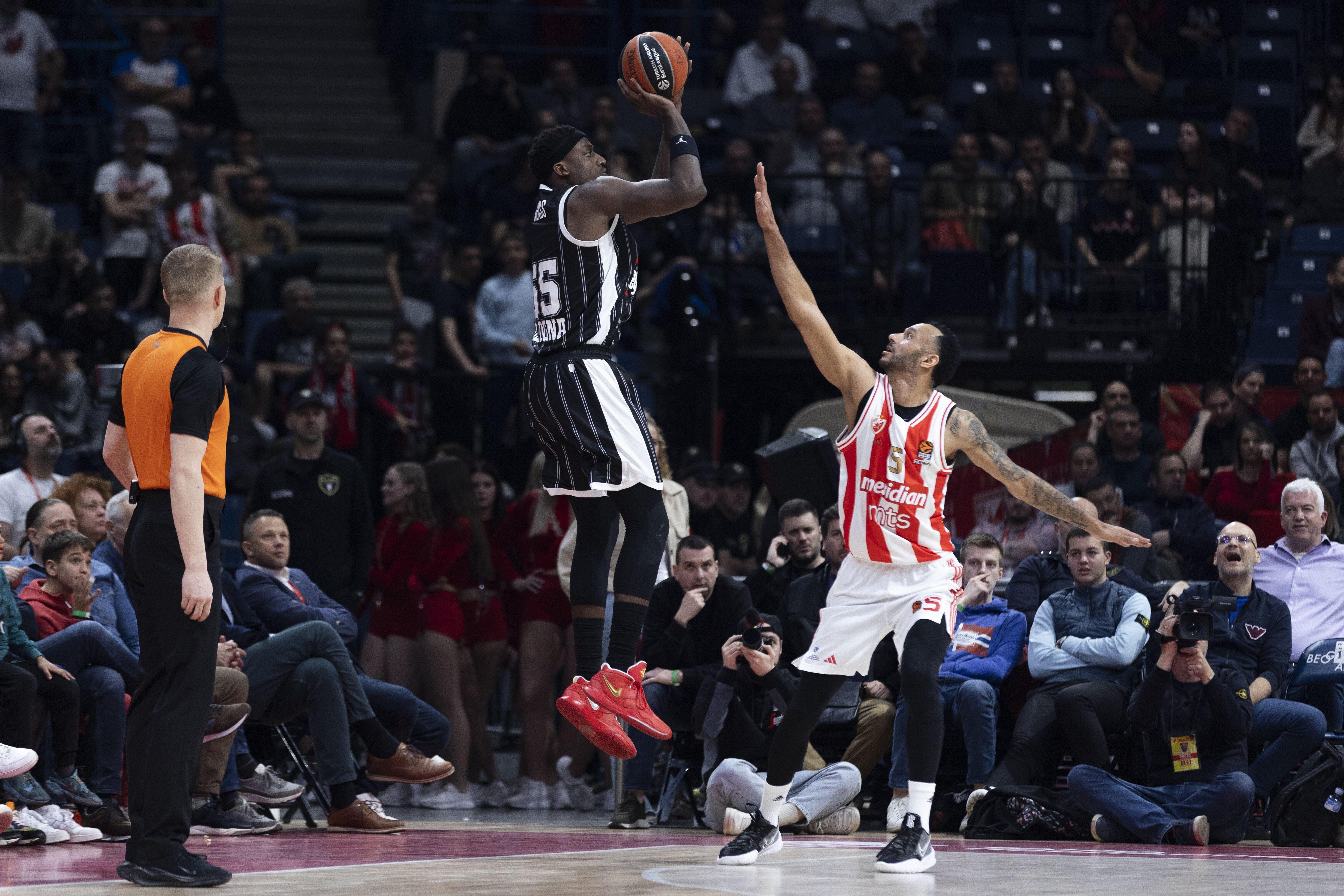 Olimpia Milano busca el fichaje de este alero de Virtus, además de fichar a Paul Eboua