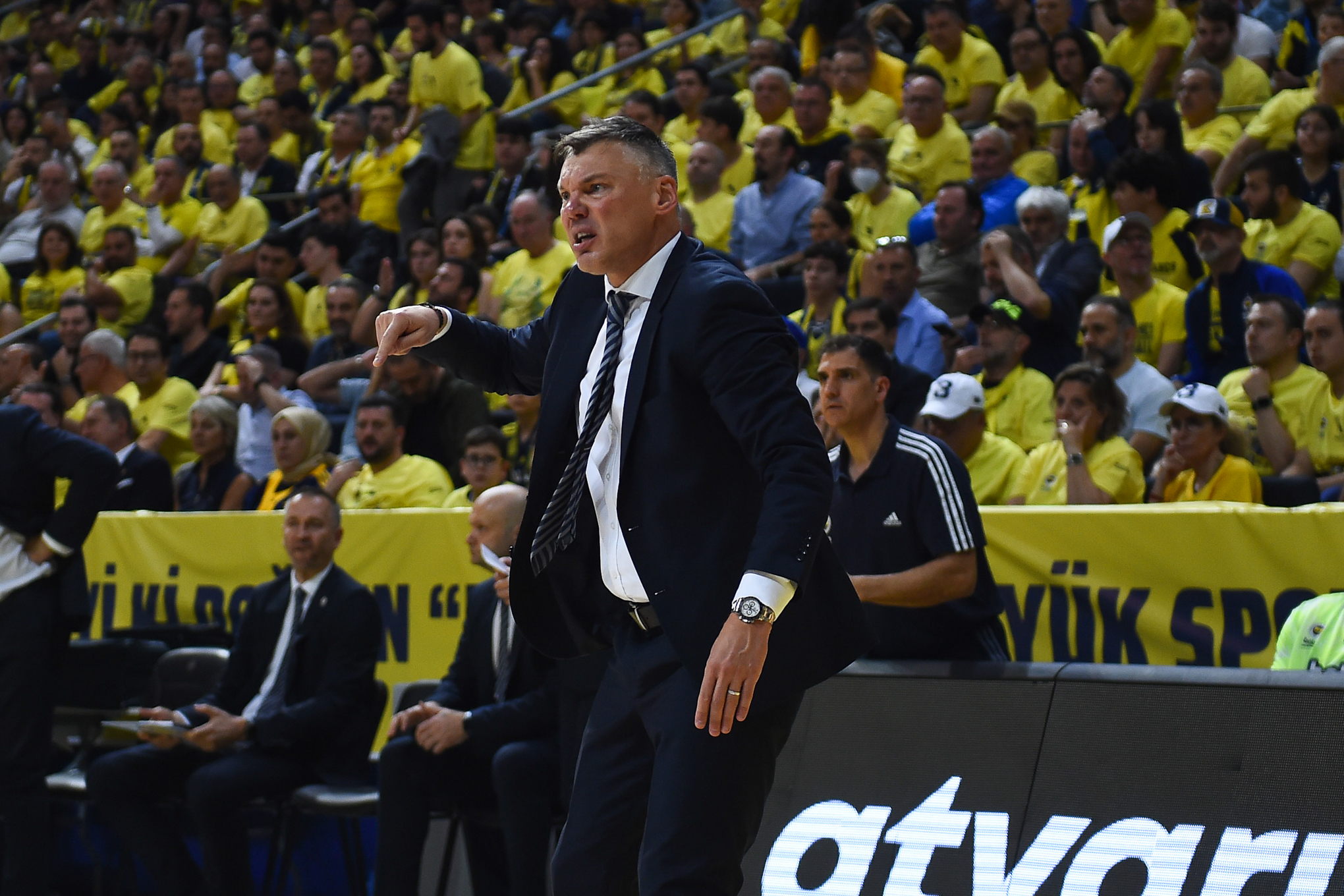Jasikevicius contra su propia afición: “Es inaceptable”