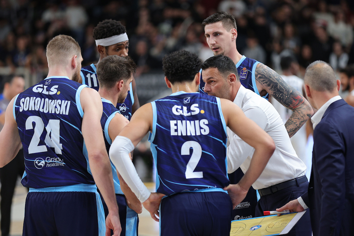 Cambios en en Napoli de Pedro Llompart, Milicic sigue y primer fichaje