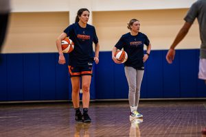 Connecticut Sun con sabor español: Helena Pueyo y Astou Ndour juntas