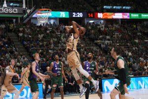 El temporero que brilla y se parte la cara en pleno Playoff ACB