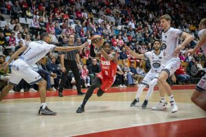 Casademont Zaragoza al acecho del fichaje de dos pilares de Obradoiro