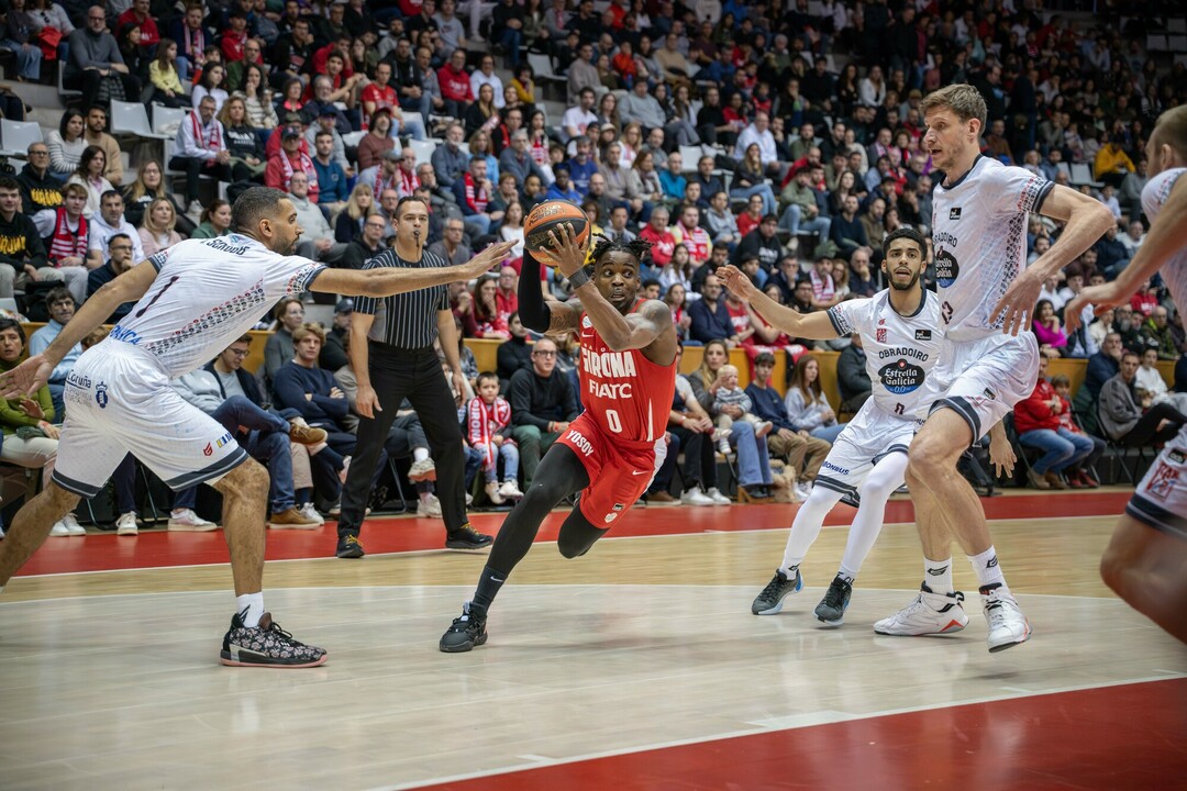 Casademont Zaragoza al acecho del fichaje de dos pilares de Obradoiro