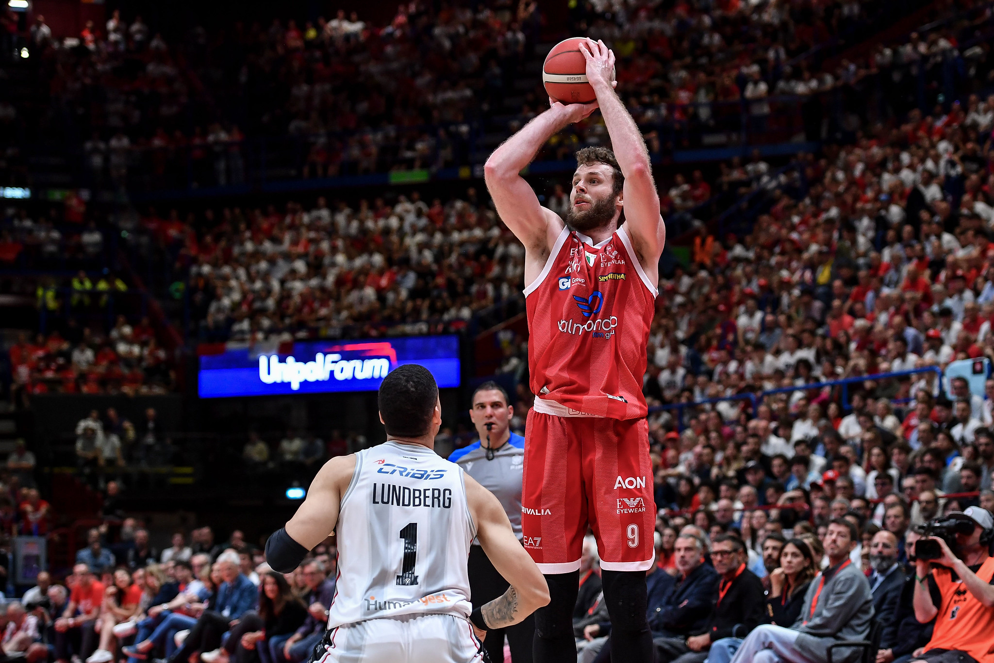 Deja el Olimpia Milano y habrá batalla por su fichaje