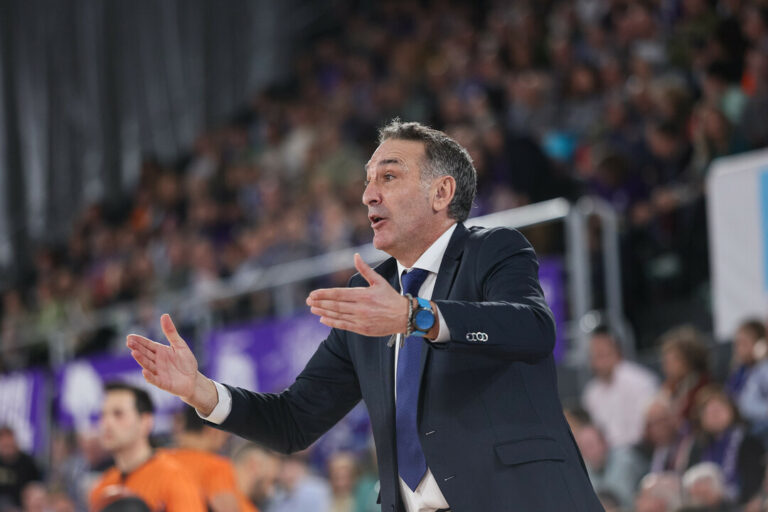 El banquillo de Zunder Palencia casi cerrado, a la espera de la firma