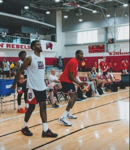 Kevin Durant le vigila en Fenerbahçe: “Tiene talento para estar en la NBA, ojalá…”