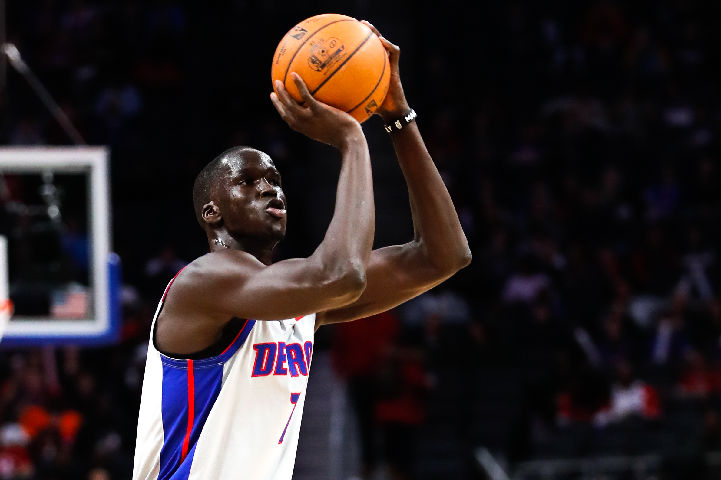 Thon Maker y Sudán del Sur esperan la decisión de FIBA “con los dedos cruzados”