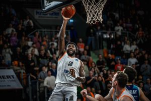 Sonó para el Barça, pero se queda en Alemania como primer fichaje de ALBA Berlín