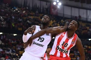 El Barça sigue sin cerrar la plantilla y se fija en este rocoso pívot de ASVEL