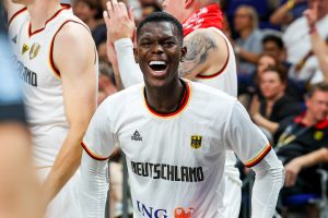 Debuta con victoria, récord y se muestra arrepentido: “Lo desperdicié”