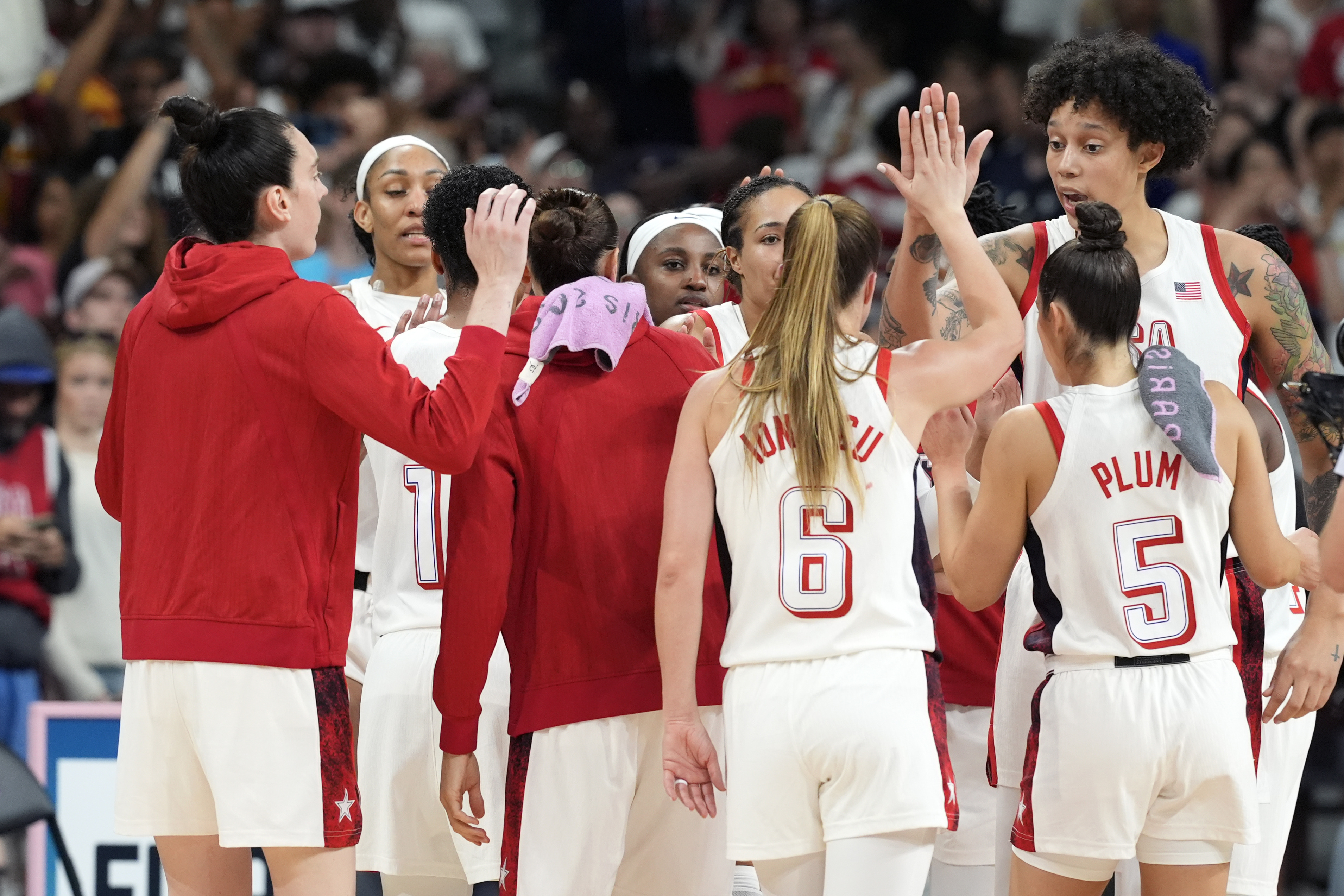 Se hace viral en los Juegos Olímpicos por su gesto a la cámara: “Dos tiros”