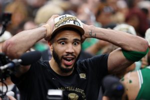 ¡Jayson Tatum firmará el contrato más grande de la historia de la NBA!