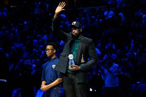 Historias olímpicas: Luol Deng, un refugiado es la esperanza de un país en guerra